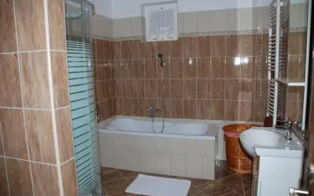 Janus Apartman