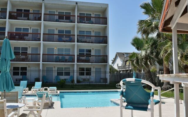 SeaBreeze 136 - 1 Br Condo
