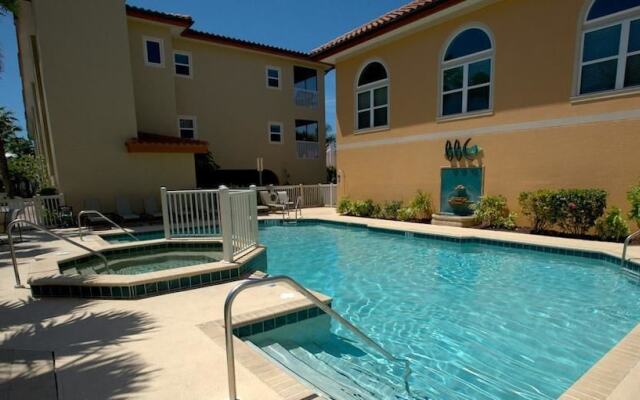 Bradenton Beach Club 245 Apartment 3