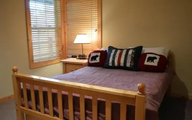 Running Y Vacation Rentals - фото 1