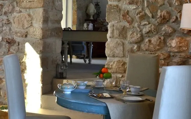 Scilla Maris Charming Suites
