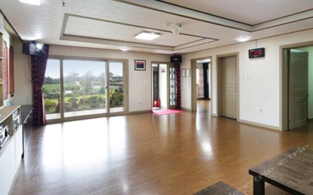 Jeju Father House Pension