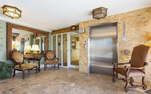 Shores Club 302 - Two Bedroom Condo