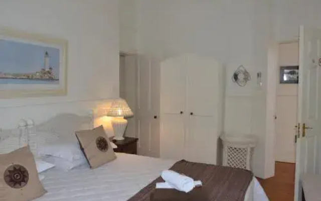 5th House Guest House and B&B
