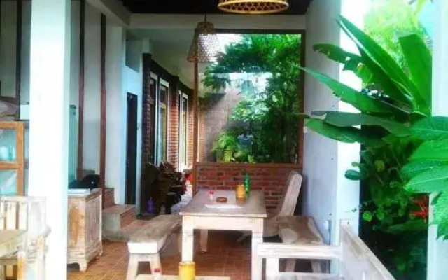 Canggu Fun Beach Surf Hostel