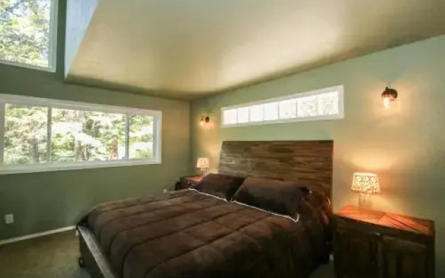 Serendipity Getaway in Shugart Flats