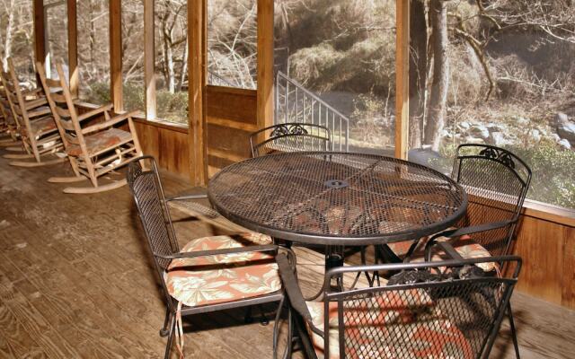 Bear Cabin 462 - Two Bedroom Cabin