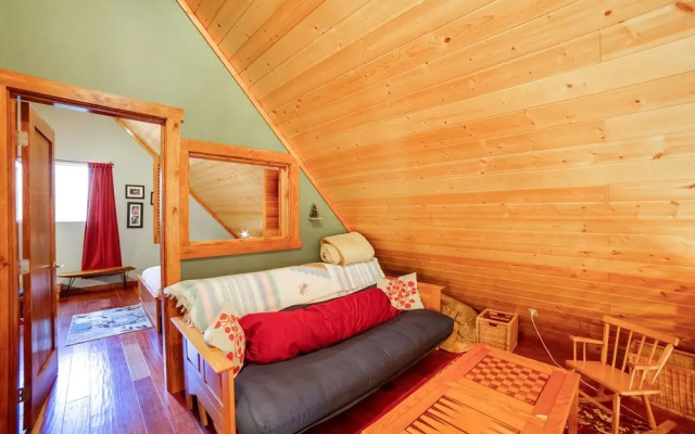 21gs - Log  - Pets Ok - Sleeps 6 3 Bedroom Home by RedAwning
