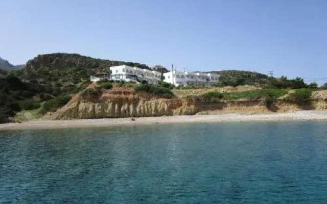Studios Fokia Beach