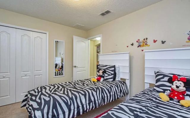 Paradise Palms 2936