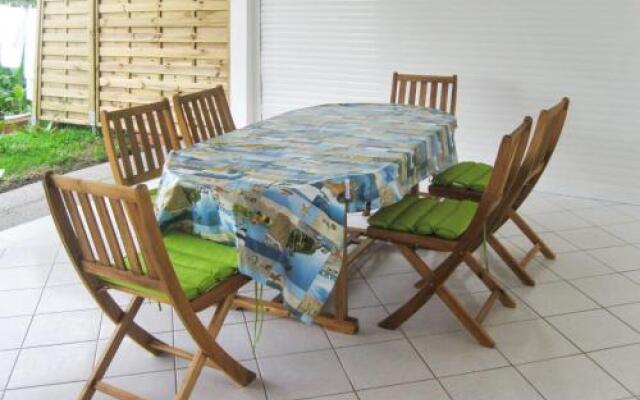 Holiday Home la Digue