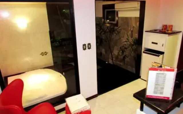 Motel Giro D'Agua