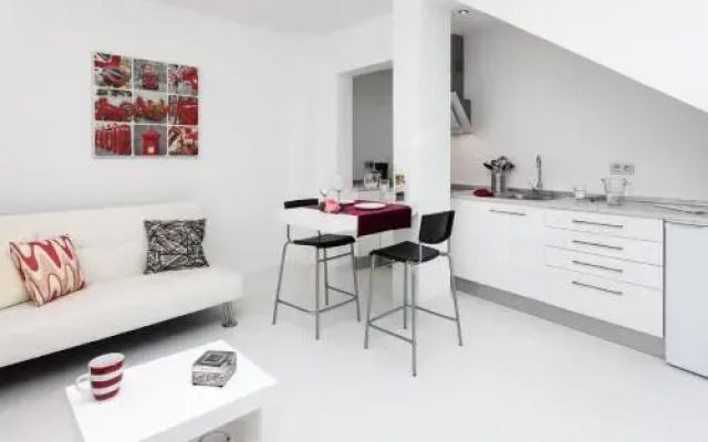 The One Hostel