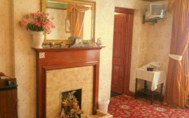 Almond House B&B