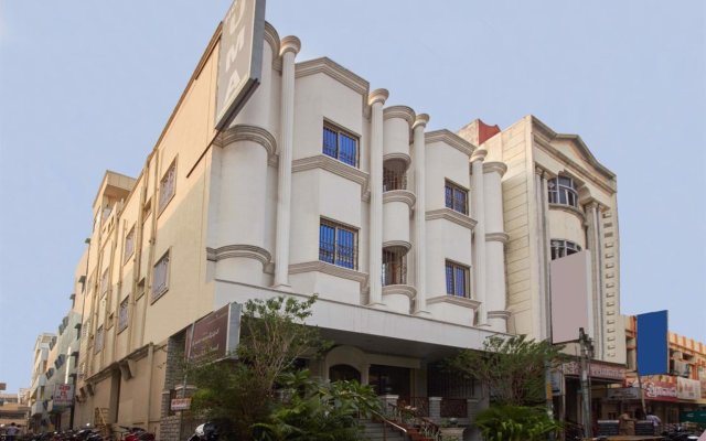 Hotel Sri Uma International