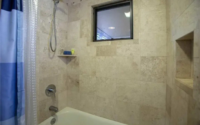 Maui Kamaole H-212 - 2 Br Condo