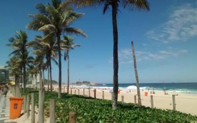 Ipanema Beach Flat