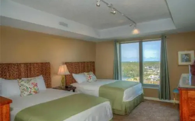 Royale Palms 1705