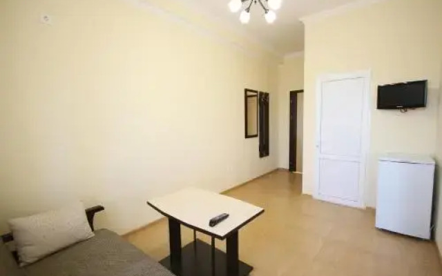 Karolina Guest House