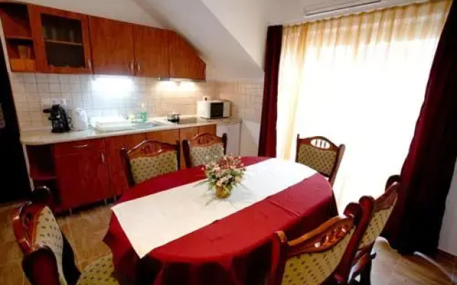 Julia Harmony Apartmen