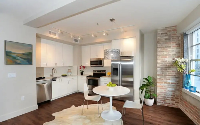 Modern Downtown Apartments by Barsala