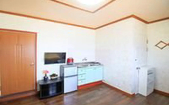 Taean Gat Ford Pension