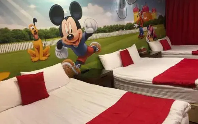 FengChia Disney