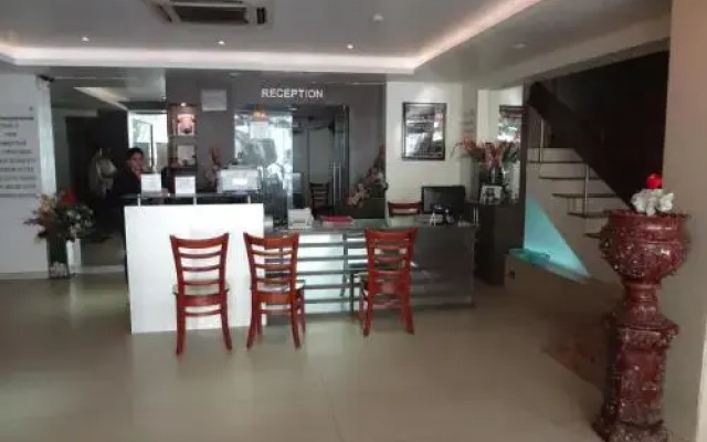 Hotel Samrat