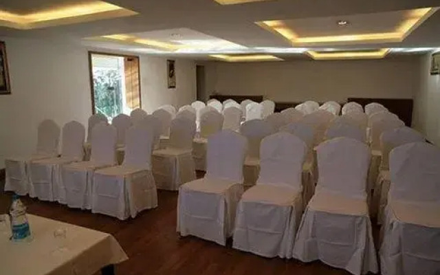 Deccan Plaza Hotel - Ooty