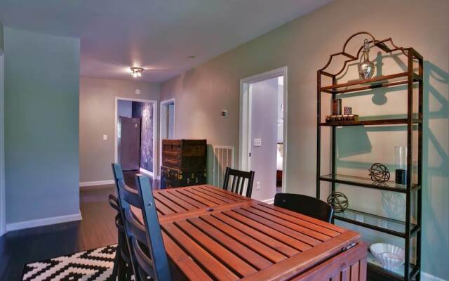 Germantown 3br/2ba Near Downtown by Domio