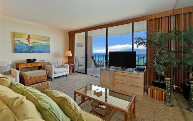 Valley Isle 809 by RedAwning