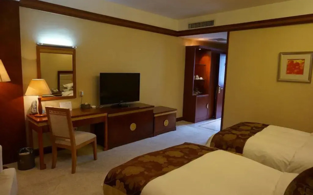 Taian Lijing Cherry Orchard Hotel