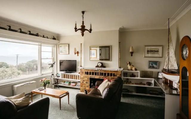Mornington Bayside Pearl