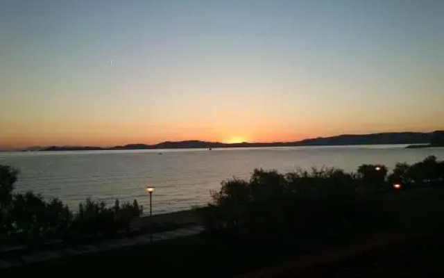 Koala Apartments Irida