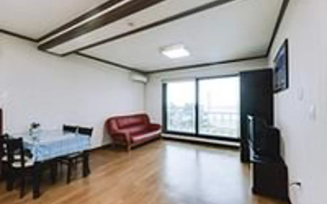 Daebudoseommaeul Pretty Pension