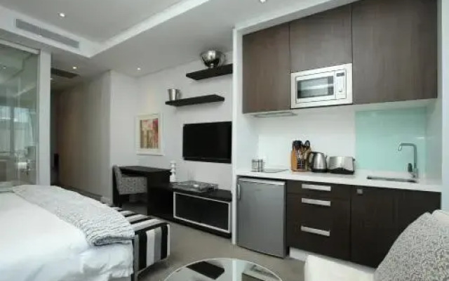 Sandton Skye Suite 604