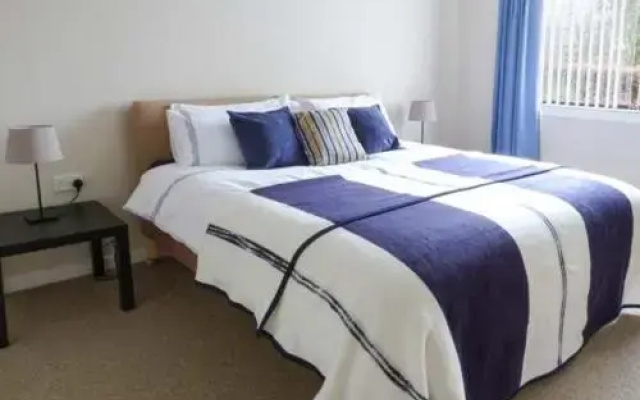 One Strathview B&B