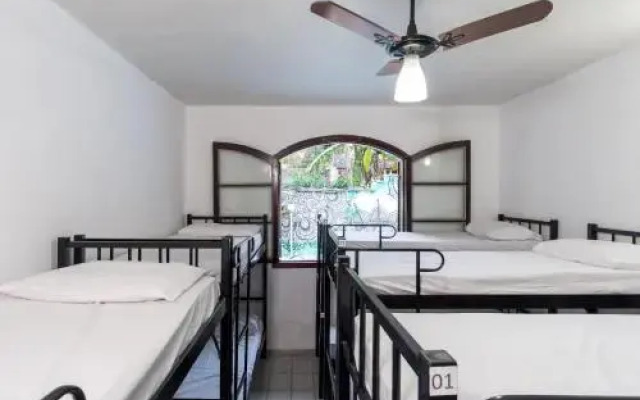 Zen House Ubatuba Hostel