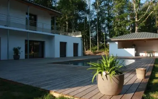 Lazuli Lodge