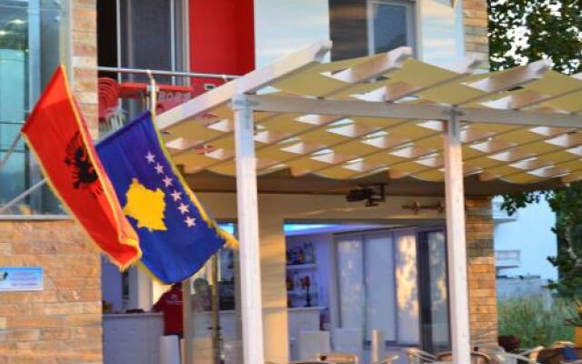 Hotel Bora Bora velipoja