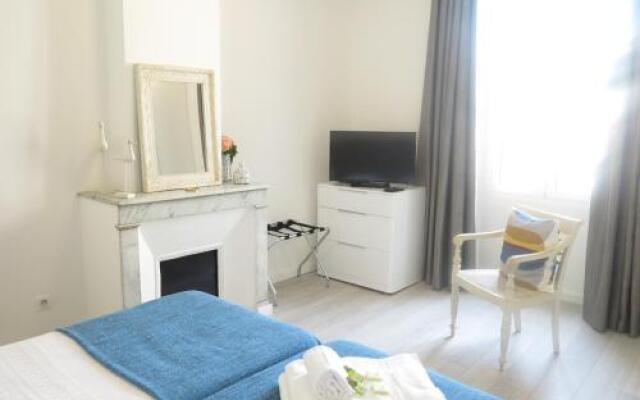 Viva Riviera - 3 Rue Commandant André