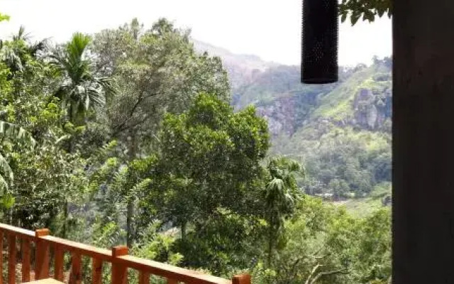 Raveena Guest House