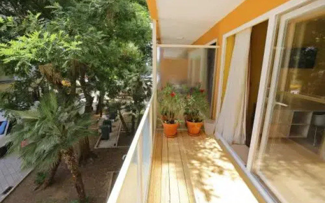 Studio Capri