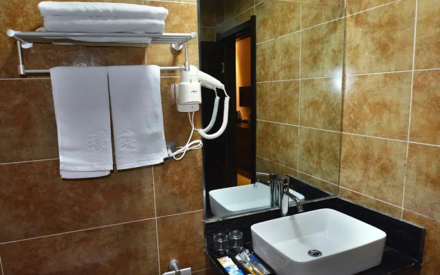DengFengPuRui Hotel