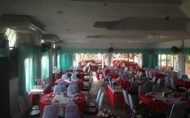 Baansuan Restaurant and Resort