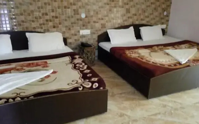 Hotel Bhagirathi Palace
