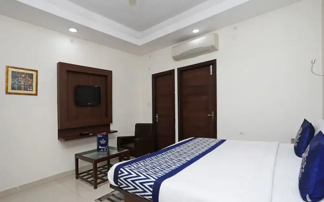 OYO Rooms Vikrant Khand