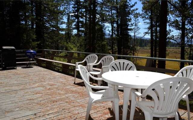 Lindberg Chalet By RedAwning