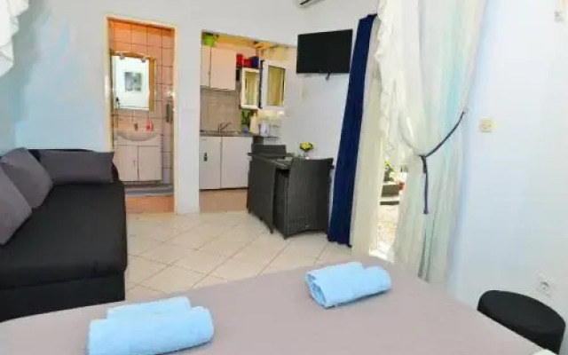 Apartments Veky 3