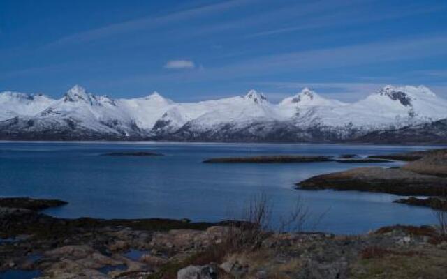 Vestfjord Service Villa
